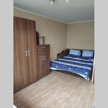 Small Apartment For 2 Κίεβο Εξωτερικό φωτογραφία